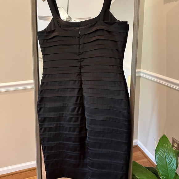 Calvin Klein Black Bandage Sheath Cocktail Dress Sleeveless Bodycon Size 12 - Picture 4 of 11